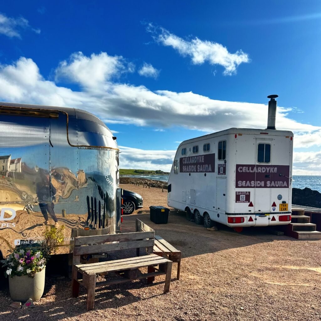 Cellardyke Seaside Sauna beside the tidal pool with nearby café trailer and coastal setting