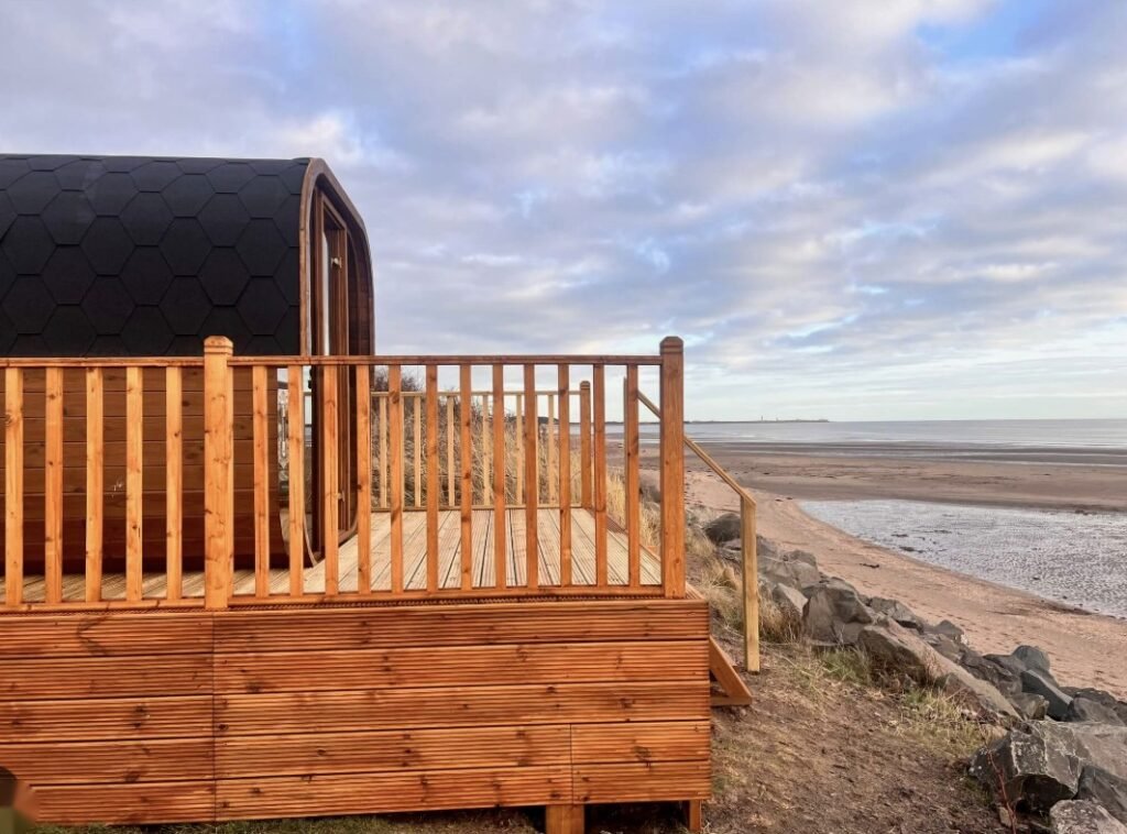 Seaway Sauna Monifieth exterior deck overlooking the beach